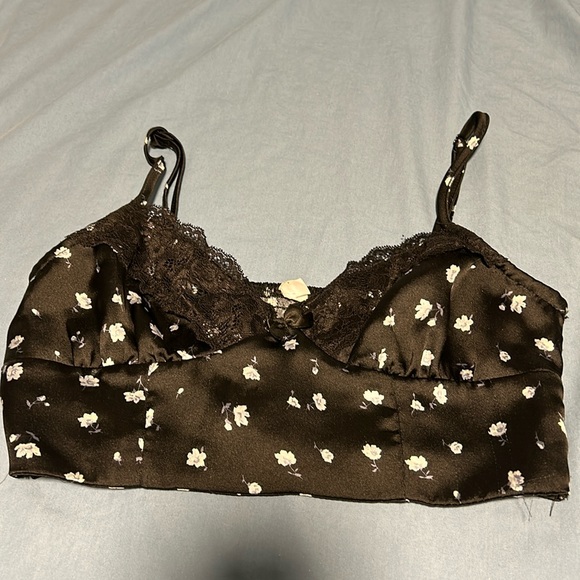 Garage crop top - Picture 1 of 3